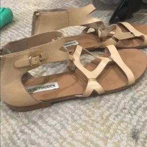 Steve Madden, size 7. Tan. Great Condition